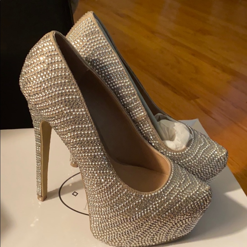 Steve Madden platform rhinestone